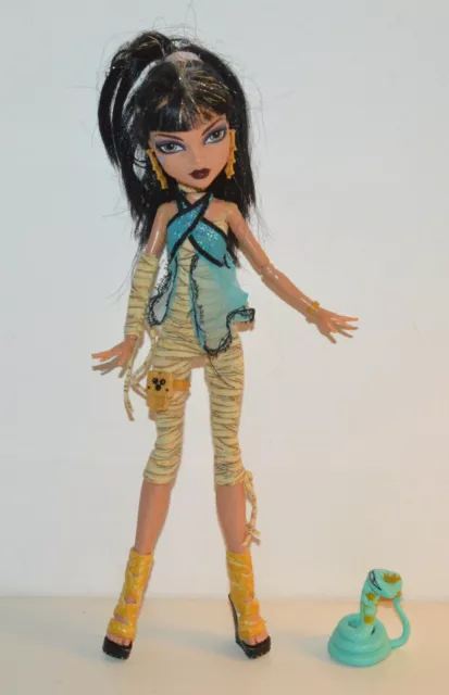 Monster High Nefera De Nile Basic Doll (80% Complete)