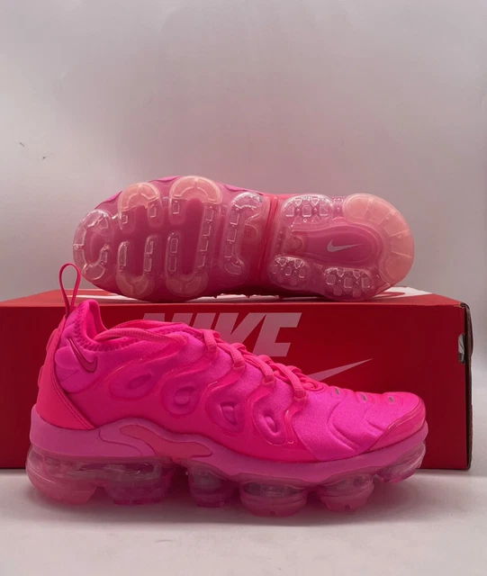 nike pink air vapormax plus sneakers
