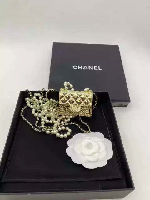 CHANEL LONG NECKLACE Metal, Lambskin & Glass Pearls Gold, Black