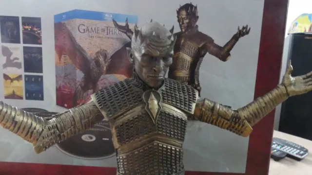 Game of Thrones Ultimate Collector's Edition Staffel 1-6 mit Night King-Figur 3