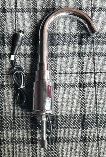 Sloan 2.2 GPM 8.3L/min Chrome Commercial Sensor Faucet NEW!