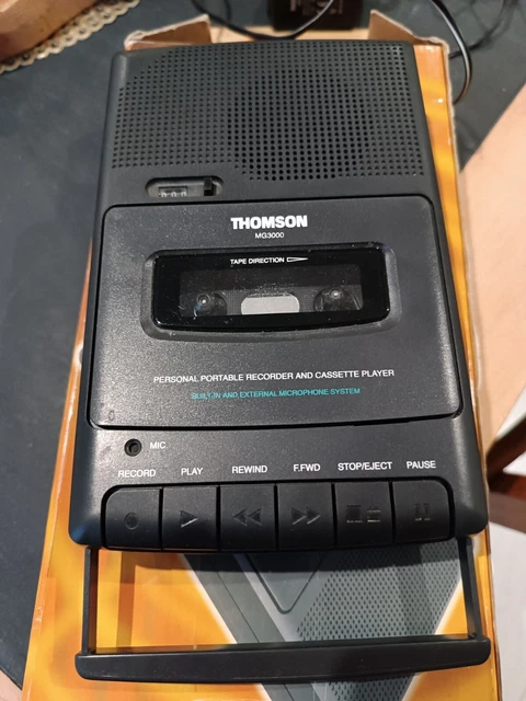 Magnétophone MB629 R-Player Ducretet -Thomson; avant: Fernand