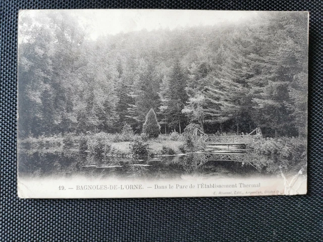 CPA 61 BAGNOLES-DE-L'ORNE - Dans le Parc de l'Etablissement Thermal