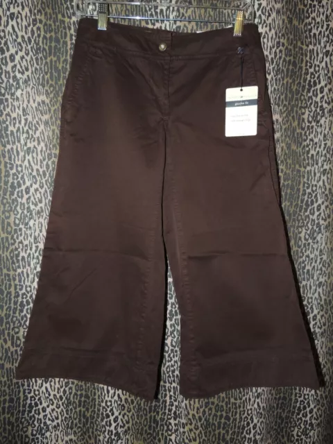 New w/tag Tommy Hilfiger Women's 4 Pkt Dark Brown Gaucho Fit Capris Pants Size 2