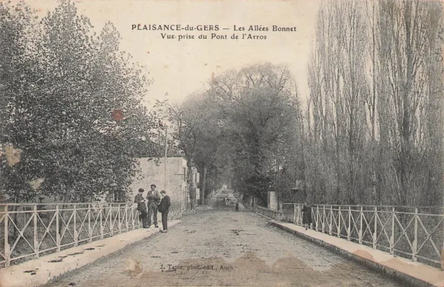 CPA Plaisance-du-Gers, Les Allées Bonnet 75544