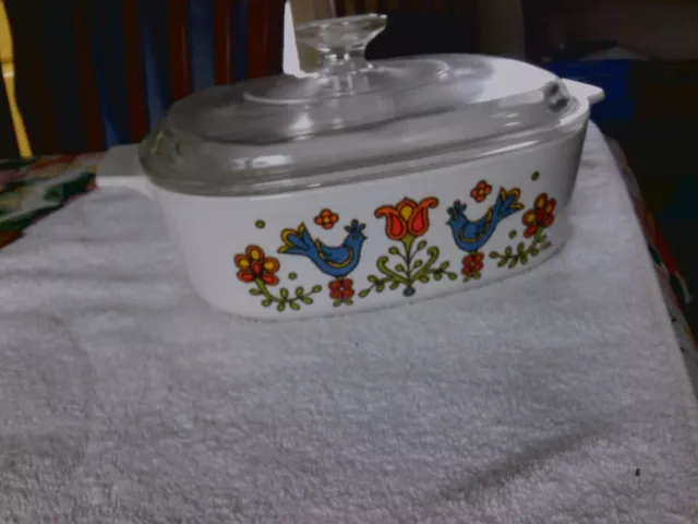 Vintage 1975 Corning Ware Country Festival Blue Bird A-2-B  W/Lid 8" X 8"