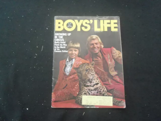 1981 November Boys' Life Magazine - Growing Up In The Circus - B 1140A