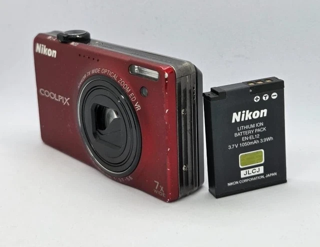 Appareils photo numériques compacts noirs Nikon COOLPIX