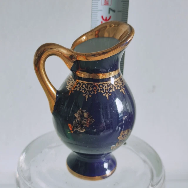 MINI VASE BROC pichet PORCELAINE LIMOGES FRANCE bleu de four cobalt or