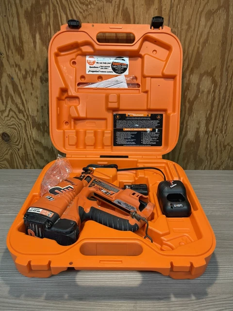 Paslode 16 Gauge Angled Cordless Li-Ion Finish Nailer - WORKS GREAT