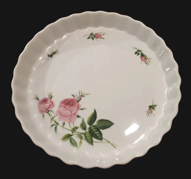 CHRISTINEHOLM WHITE PORCELAIN Rose Quiche Tart Pie Pan Baking Dish 7.