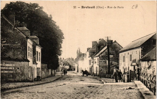 CPA AK BRETEUIL - Rue de Paris (424337)