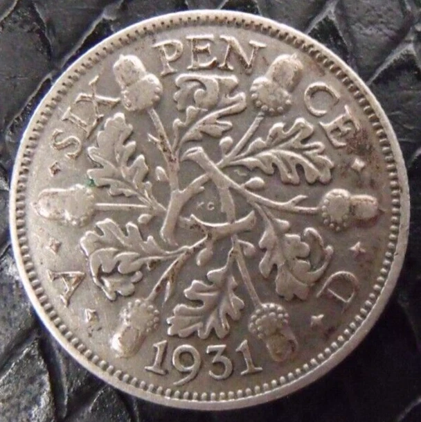 1931 GEORGE V SILVER SIXPENCE  ( 50% Silver )  British 6d Coin.   839