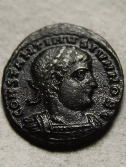 Constantine II Rare genuine Ancient Roman coin Legion soldiers Standards SMTSB 2
