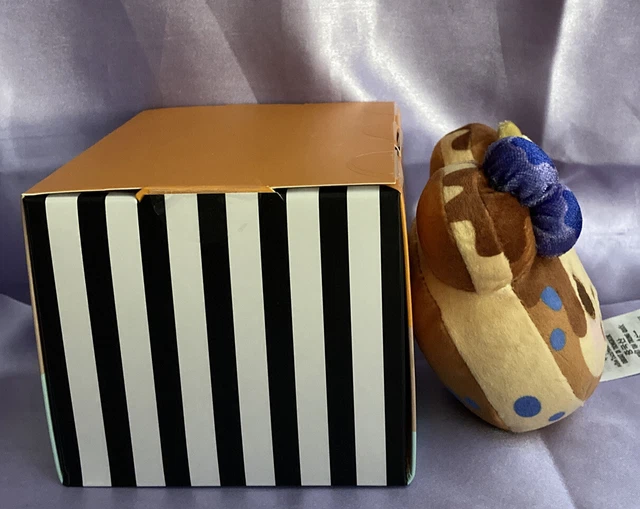 Disney Parks 2023 Munchlings MINNIE MOUSE Scented Blueberry Pancake NEW 5
