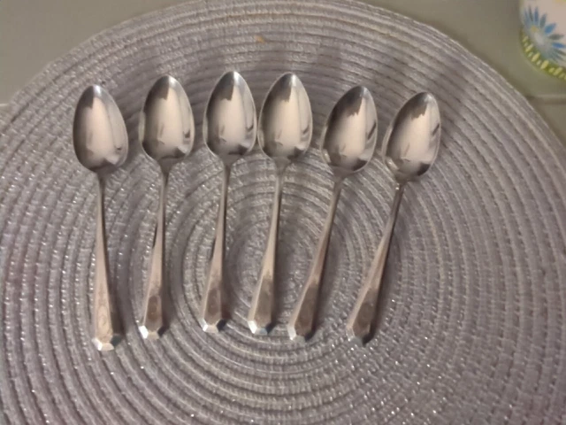 Vintage WM. Rogers & Son AA Pat June 12-20 6 Ornate Teaspoons