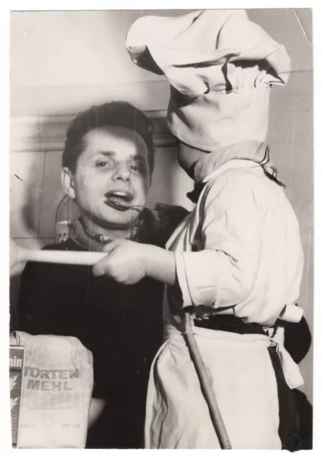 WEIRD FUNNY Vintage gay int photo handsome guy young man unusual angle +4007