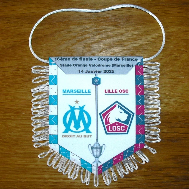 SAINT BRIEUC / LE HAVRE (32ème - Fanion en tissu, neuf