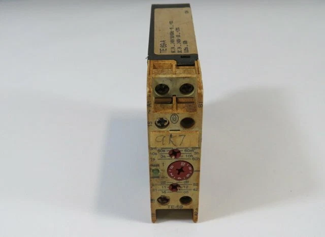 Rel&egrave; Temporizzatore Klockner-Moeller TE51-60-A 3-60 Secondi, Nuovo In Scatola, 51-60A