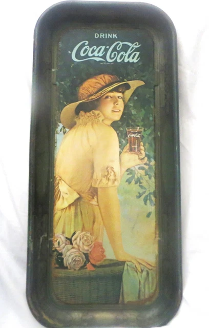 Beautiful and Rare!!!  Vintage 1972 Coca-Cola Serving Tray...
