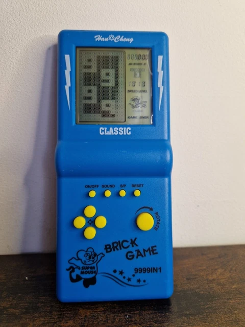 LOT DE 4 jeux LCD dont un game1&clock Altic et un blockgame Vidéojet