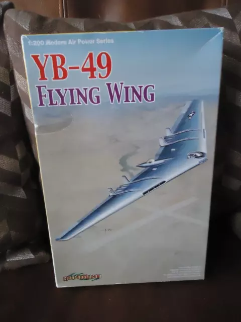 Dragon Cyber-Hobby Northrop YB-49 Flying Wing 1/200 Kit modello USAF BomberCh2012