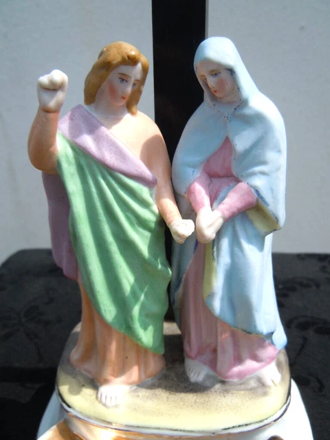 Benitier porcelaine Paris Vierge Marie Madeleine crucifix calvaire époque 19ème