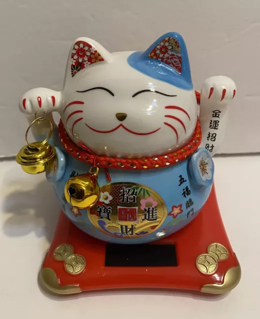 Solar Powered  Porcelain Maneki Neko Lucky Beckoning Hands Waving Fortune Cat