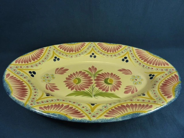 Plat ovale en faïence de Quimper signé Foix