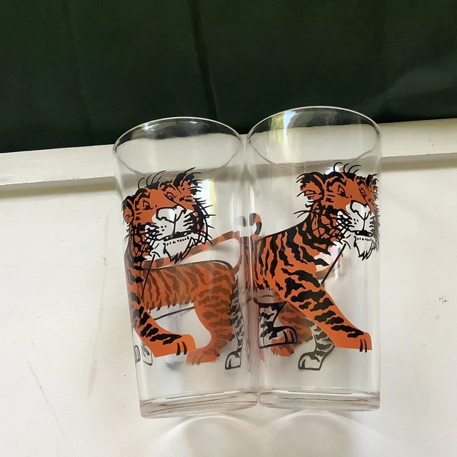2 Vintage Esso Put a Tiger in Your Tank Drink Glasses Exxon-Mobil Ex Condition!