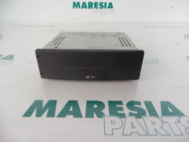 P4906353 Navigationssystem RENAULT Clio II (B) 8200339743