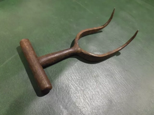 VINTAGE ANTIQUE FORGED Hay Bale Hook Iron Hand Hook Large Farming 9 inch  £15.00 - PicClick UK