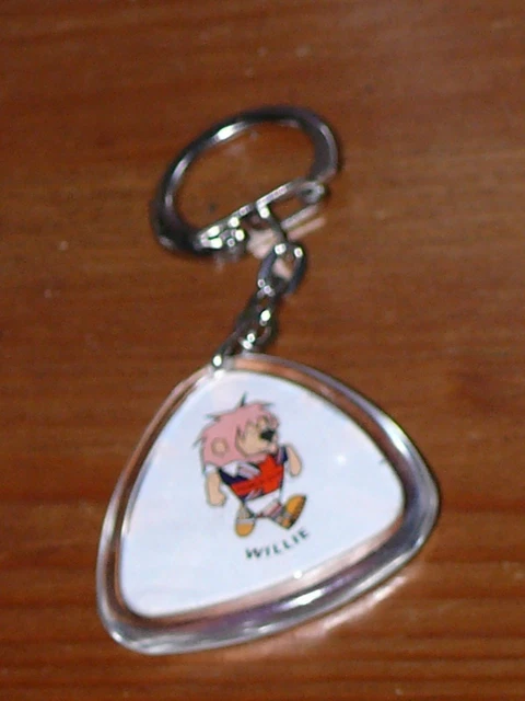 Porte-clés Mascotte Coupe du Monde Football WILLIE Patrick Keychain vintage 66