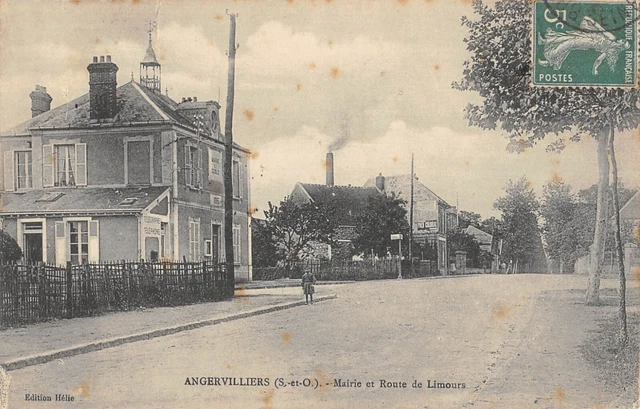Cpa 91 Angervilliers Mairie Et Route De Limours