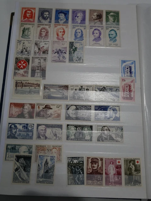 France Lot 39 Timbres Neufs** Des Annees 50. Bonne Valeur