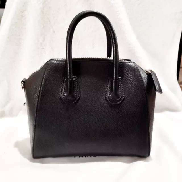 Givenchy Antigona - Mini Bag Black Leather 3