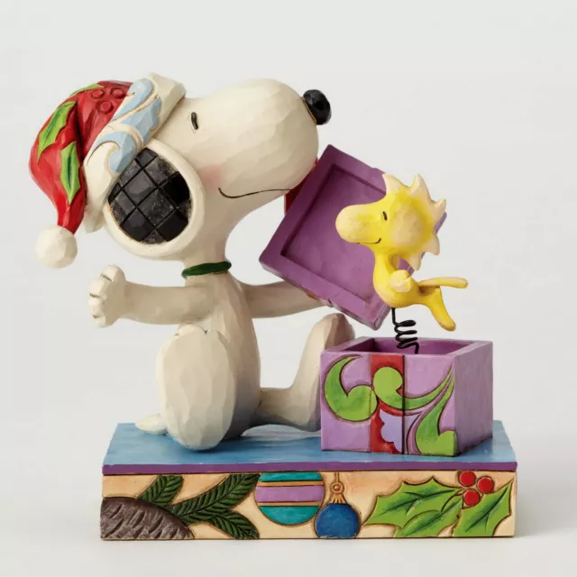 Enesco Jim Shore Figurine 4053696 - A Christmas Surprise - the Peanuts