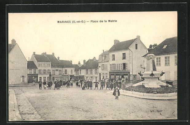 CPA Marines, Place de la Mairie