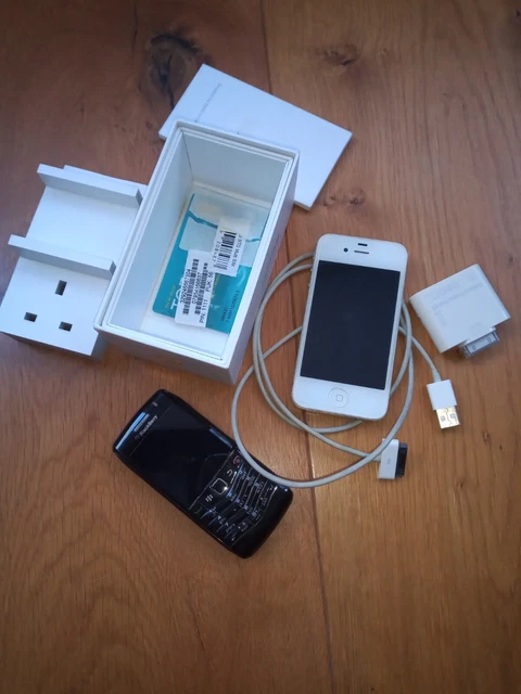 iPhone 4S and Blackberry job lot not working