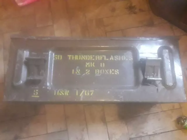 thunder flashes ammunition box