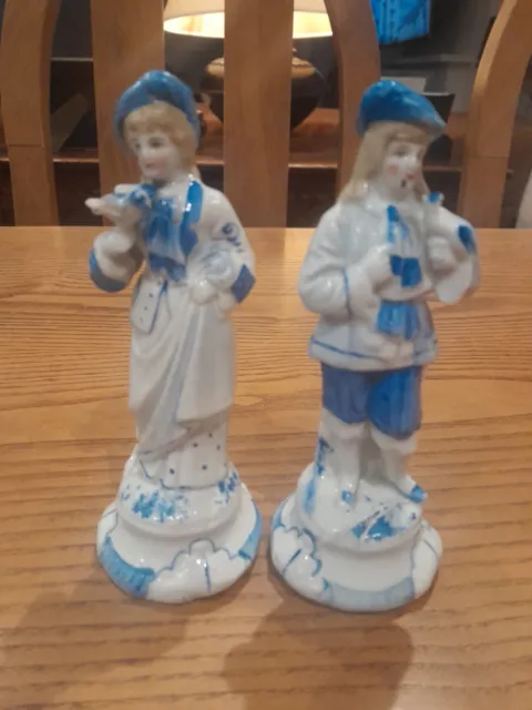 A Pair of 18th-19th Century German Blue and White Naive Figures