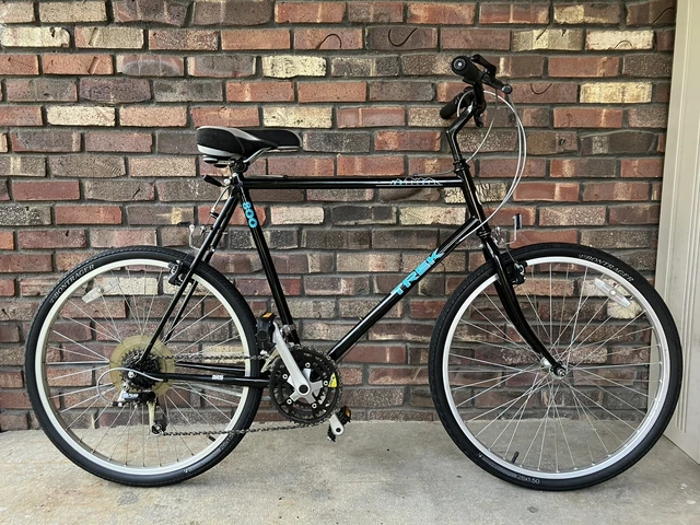 Vintage Trek 800 Antelope 21 Speed Black 21 Speed Hybrid Bicycle Vintage Trek 800 Antelope 21 Speed Black 21 Speed Hybrid Bicycle
