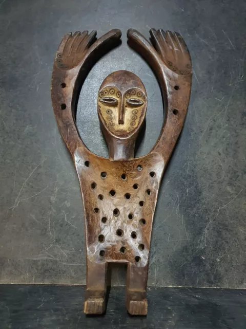  Art africain. Statuette du bwami. Ethnie Lega. R.D. CONGO. Afrique.