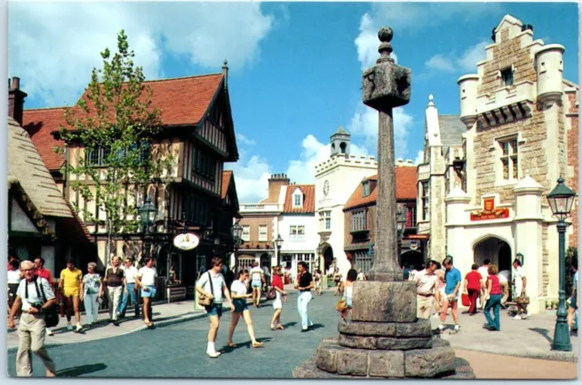 Postcard - United Kingdom, World Showcase, Walt Disney World, Orlando, Florida