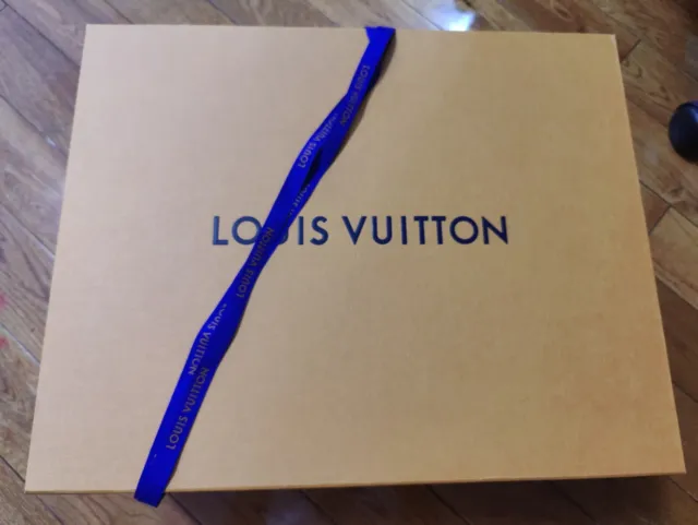 Authentic LOUIS VUITTON LV Empty Box ONLY (19x 17.5x 3.5 Magnetic