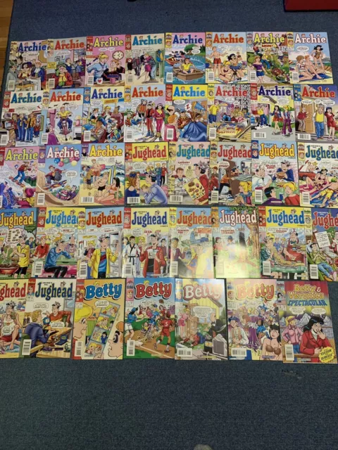 Archie Comic Book Lot Of 75 - From The Early 2000’s