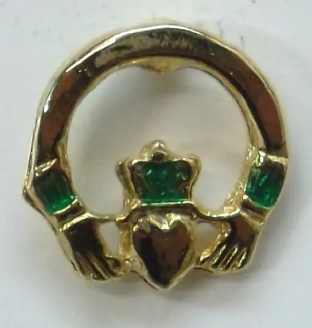 Irish Claddagh Round Lapel Pin in Gold Plate Great St. Patricks Day Gift NEW