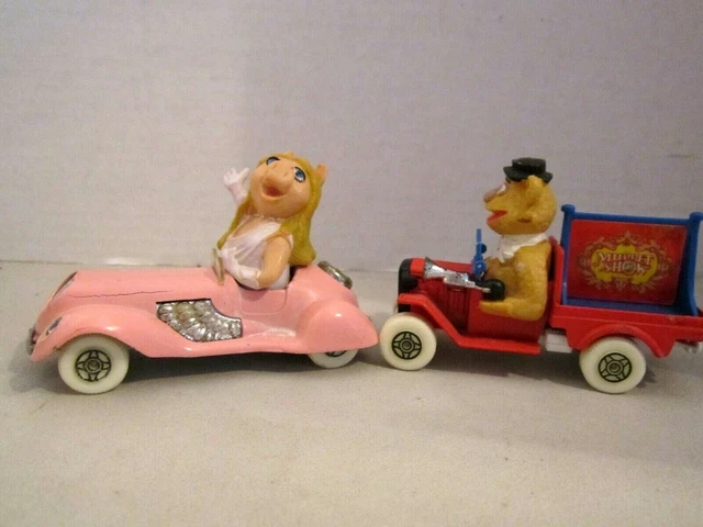 2 Vintage Corgi Cars Miss Piggy & Fozzie Bear Great Britain Jim Henson Muppets