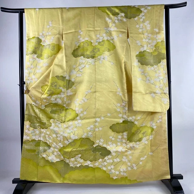 Japanese Kimono Furisode Pure Silk Cloud Flower Gold＆Silver Paint Light Yellow