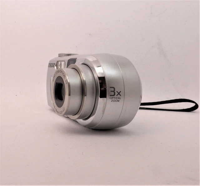 SONY Cyber-Shot DSC-P73 4.1 MP Fotocamera Digitale Compatta Vintage Sony Lens 3x 4